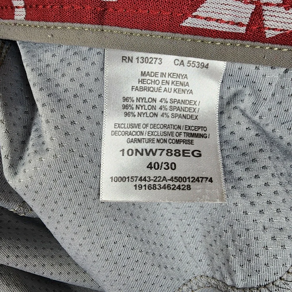 Wrangler ATG Cargo Pants Mens 40x30 Gray All Terrain Gear Outdoor Hiking Utility